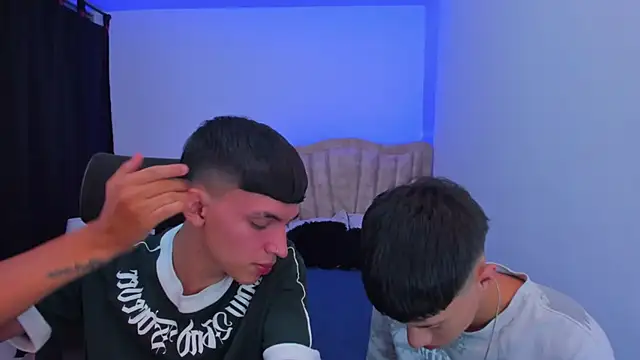 Juan_Nd_Steven live sex cam