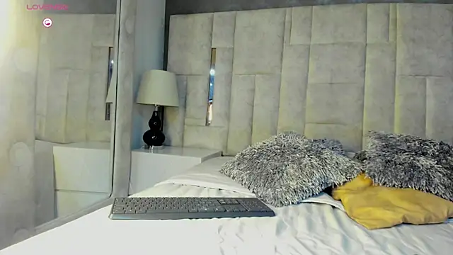 BruceSmiith live sex cam