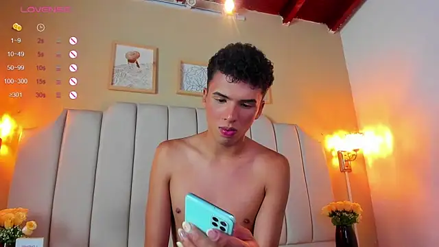 SEANTROYY live sex cam