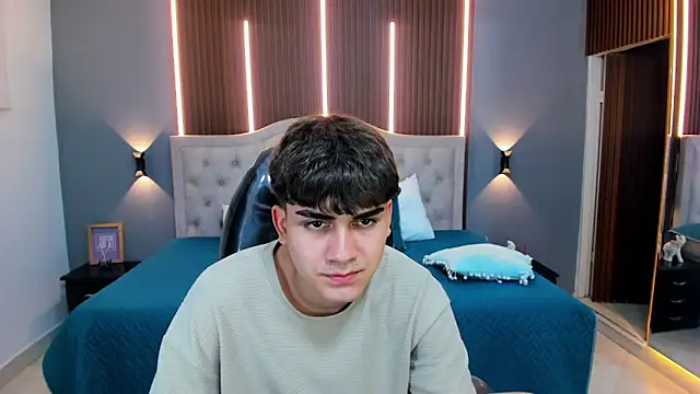 Tommy18__ live sex cam