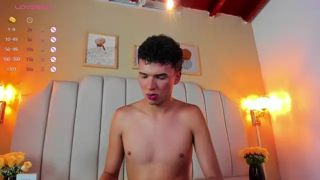 SEANTROYY live sex cam