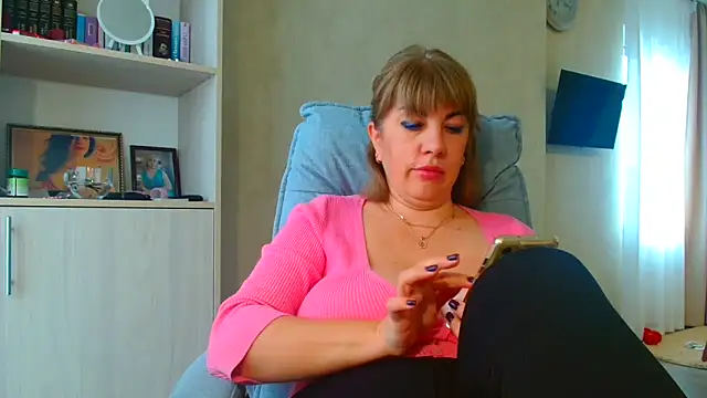 Brionia live sex cam