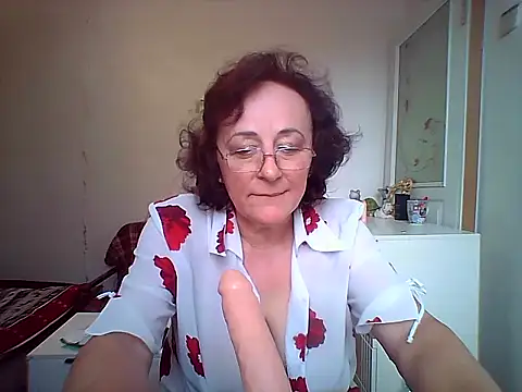 Julia54391 live sex cam