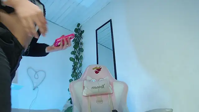 Tefy_bratz live sex cam