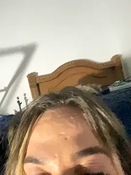 lanahot-77 live sex cam