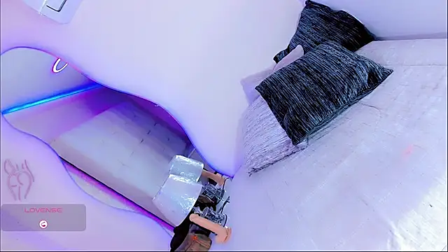 Shanelengel live sex cam