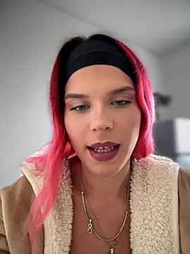 RiriRoseey live sex cam