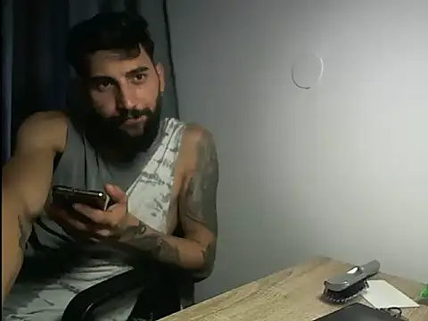 Alexgrc13 live sex cam