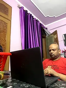 Dick_6inches_Delhi live sex cam