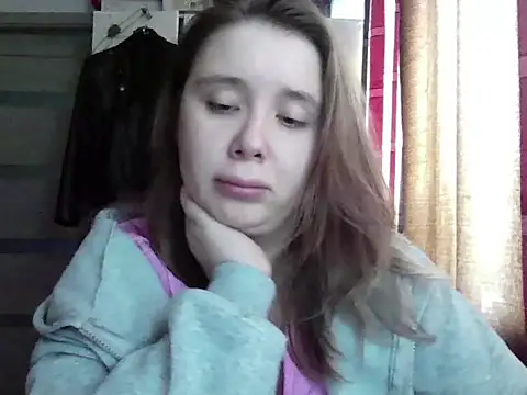 KatrinLips live sex cam