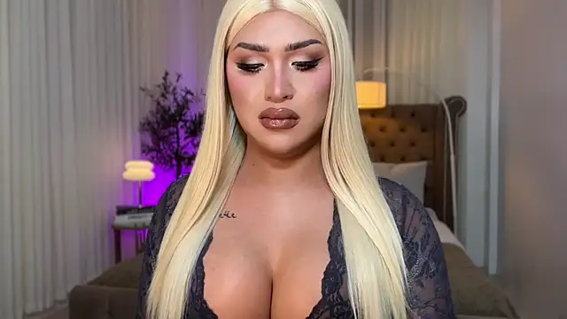Your_Majesty_Tyra live sex cam