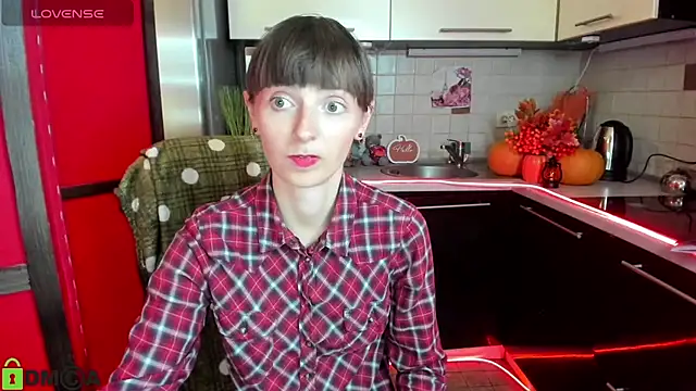 TayanaJons live sex cam