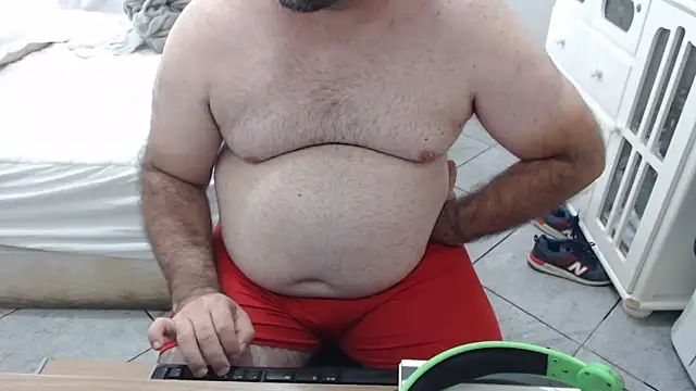 MysterBearMG live sex cam
