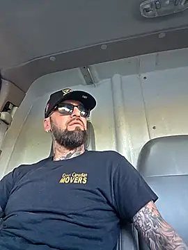 Beardedtattood live sex cam