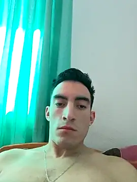 TommyMomentum live sex cam