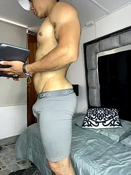 MR_MUSCLE live sex cam