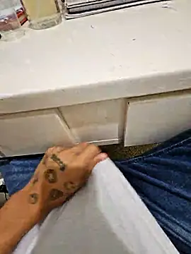 Rodriguess010 live sex cam