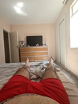 MysterBearMG live sex cam