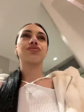 ilariea_girl live sex cam