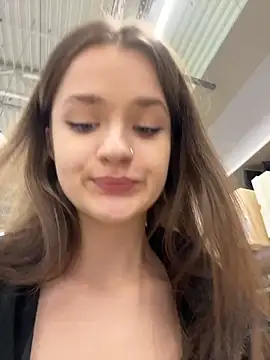 KittyQueeny live sex cam