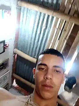 Restrepo300 live sex cam