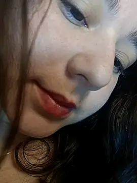 LunaGil1 live sex cam