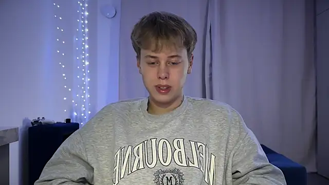 _bee_boy_ live sex cam