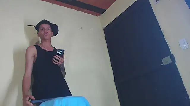 GaboReyes live sex cam