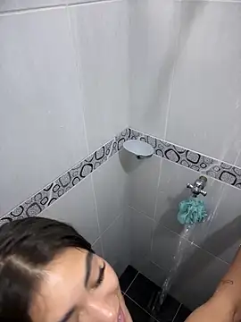 MayaMoanXXX live sex cam