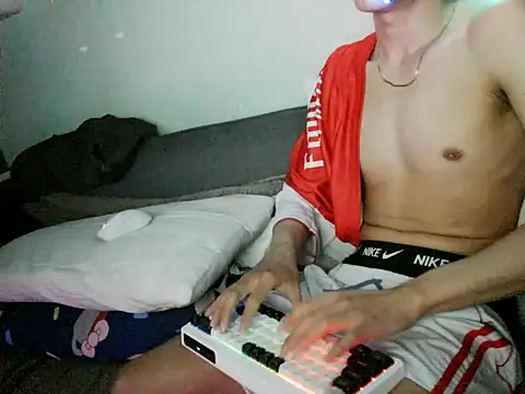 boyhigh1997 live sex cam
