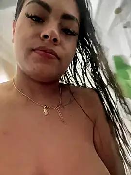 MayaMoanXXX live sex cam