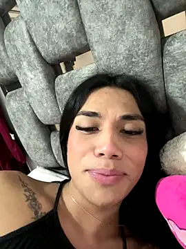MarilynSmIith live sex cam