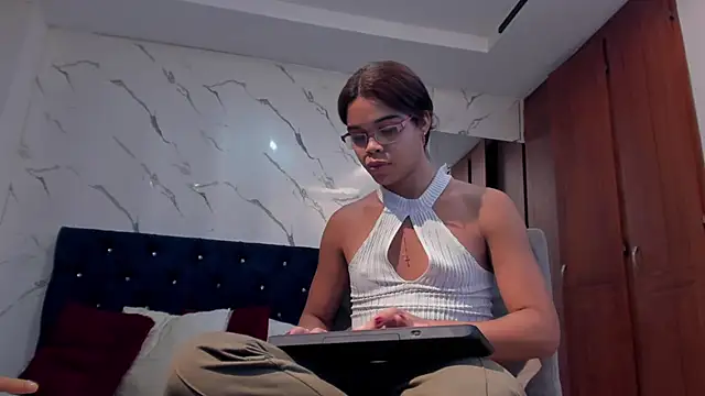 evelyn_wine live sex cam