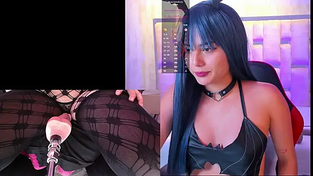 LiaGames live sex cam