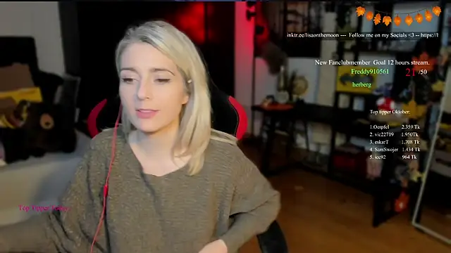 Lisaonthemoon live sex cam