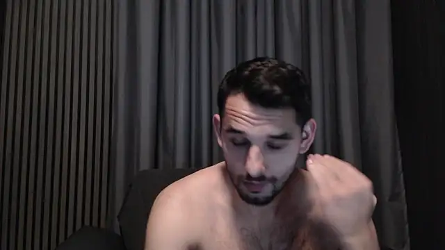Antoniodiamond live sex cam