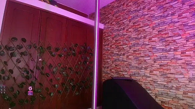 couple_lovelyds live sex cam