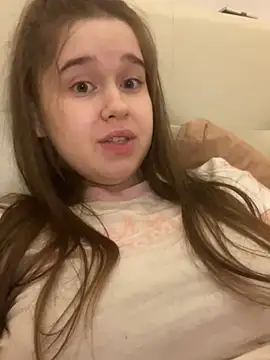 HornyGirlH live sex cam