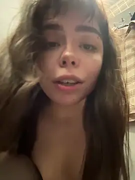 pantyless live sex cam