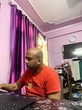 Dick_6inches_Delhi live sex cam