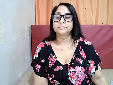 Indiankushy live sex cam