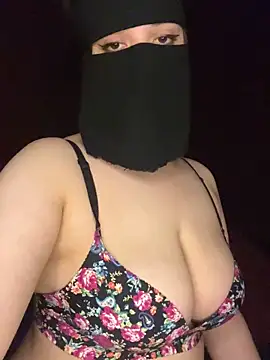 RooVaaN-Xx live sex cam