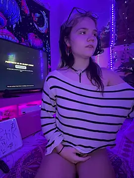 Cutiepiespanks live sex cam