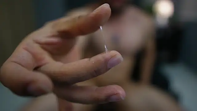 LoganMartinX live sex cam