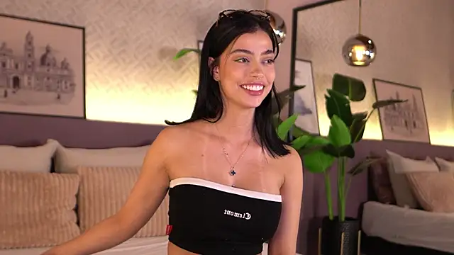 ElleDiane live sex cam