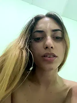 loirinhaaa live sex cam