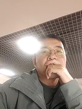 chinese_daddy live sex cam