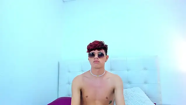 Patrick-Rios live sex cam