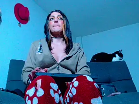 MARIANAWEED live sex cam