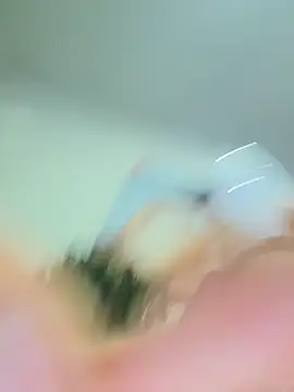 SQUIRTINGQUEEN11 live sex cam